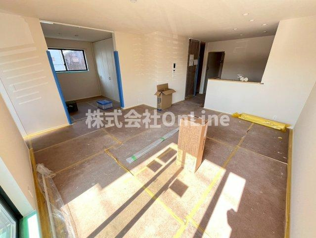 東大阪市足代１丁目のアパートの居間・リビング
