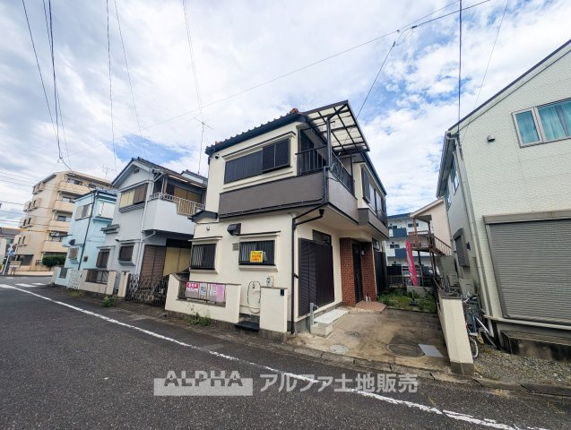 青梅市河辺町6丁目 中古戸建の外観|【Fresh Exterior】◆外壁・屋根を塗装◆外装にもリフォームを実施予定。室内は水回り設備の交換やクロス・フローリングの張替えも行います。