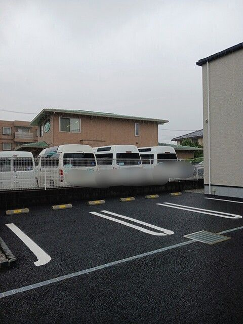 グランドソレイユⅡの駐車場