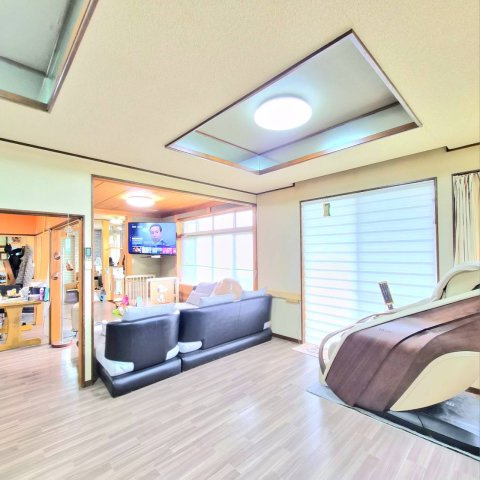 前橋市柏倉町1422-1,1423-3の居間・リビング