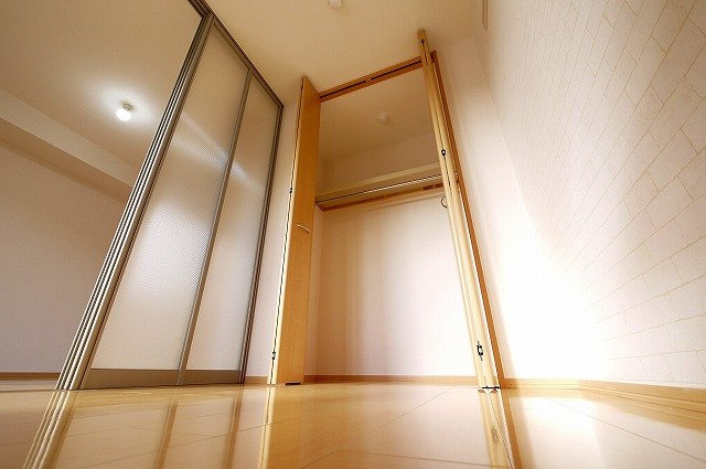フィオーレ三条の収納|衣類の収納も困らない広さがあります。