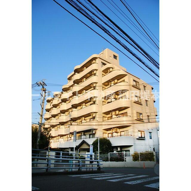 川崎市多摩区栗谷３丁目の賃貸マンションの外観