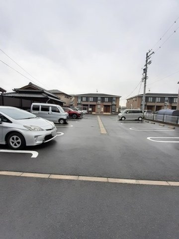 レイワ　Ａ　　刈谷市近郊の賃貸はクラスホーム刈谷店の駐車場|駐車場完備です