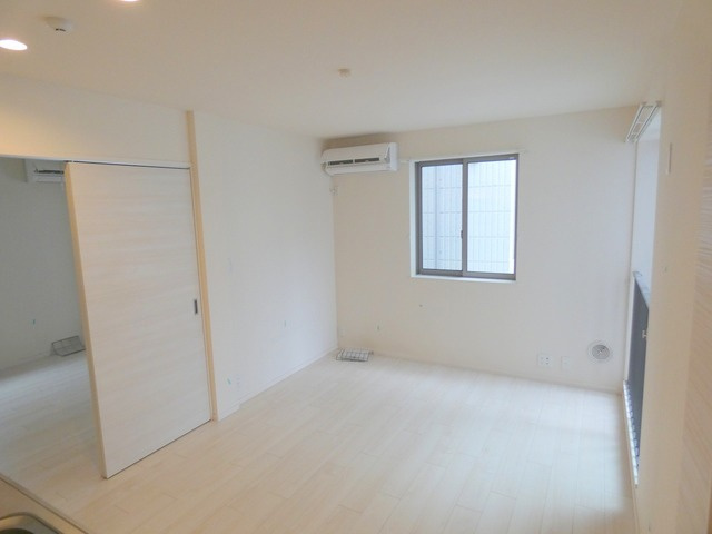 グリーンハウスのその他|★白を基調とした明るい角部屋です★