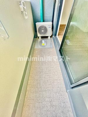 アルティザ南堀江のバルコニー