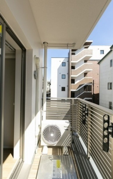 豊島区巣鴨３丁目の賃貸マンションのバルコニー