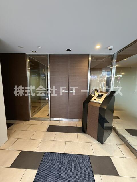 エクセレントシティ南行徳駅前のエントランス