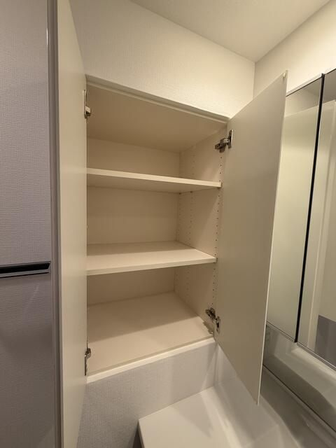エクセレントシティ南行徳駅前の収納