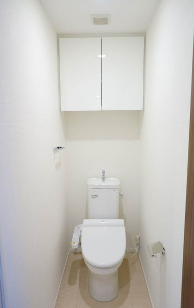 北区滝野川６丁目の賃貸マンションのトイレ