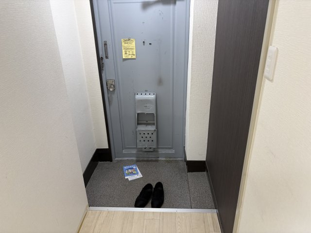 【玄関】 | ヒラヤマビル