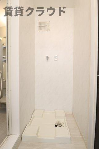 ルミエールⅡの洗面所|コンパクトで使いやすい洗面所