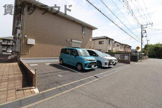 ルミエールⅡの駐車場|駐車場に車を止められます