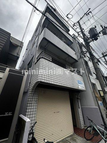 ポートパレス磯路の外観