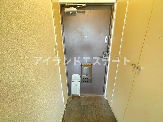 アベニュー駒留　駅近　礼金0　学生おすすめの玄関|※別号室参考写真
