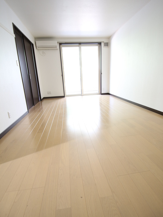 グランエステート大井の内装|※別部屋参照
