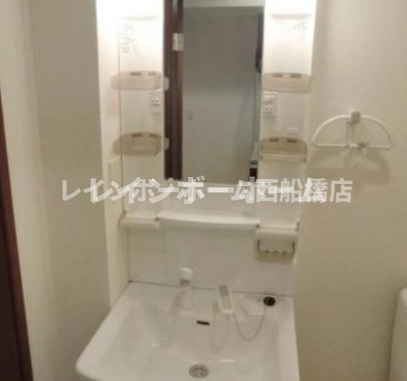 フィールドサイドの洗面所
