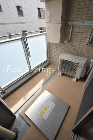 メゾンクラフト神田錦町のバルコニー
