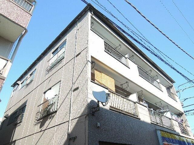 赤羽パナハイツの外観