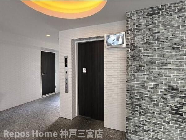 レジュールアッシュ神戸元町の外観