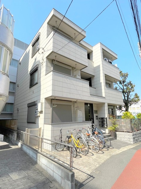 へーベルハウス四谷の外観