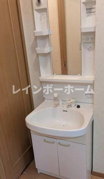 豊陽ビルの独立洗面台