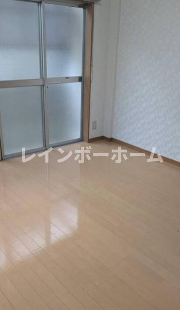 豊陽ビルの寝室