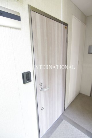ＦＲＥＡ猫実の玄関