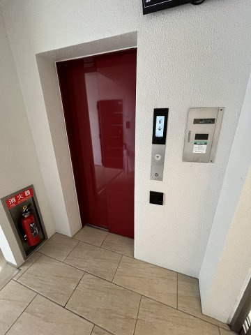 【玄関】ESCAZA桑田町 