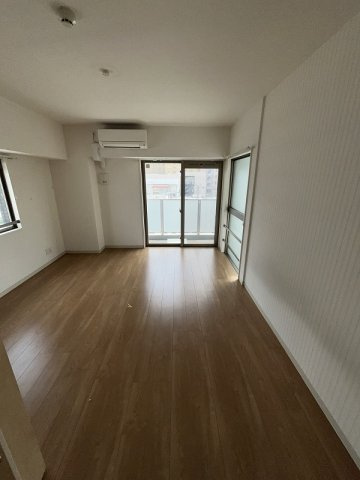 【寝室】ESCAZA桑田町 