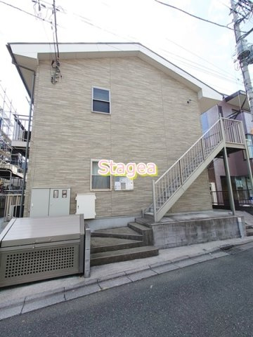 アンプルール クラージュ Westの駐車場