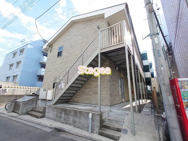 アンプルール クラージュ Westのエントランス