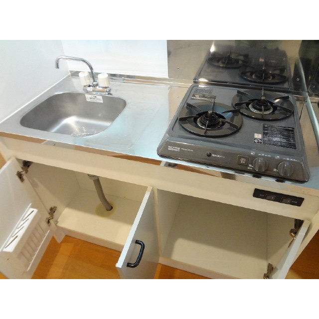 アンプルール クラージュ Westのキッチン