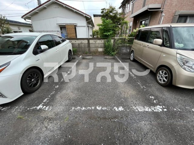ソナーレ立川の駐車場