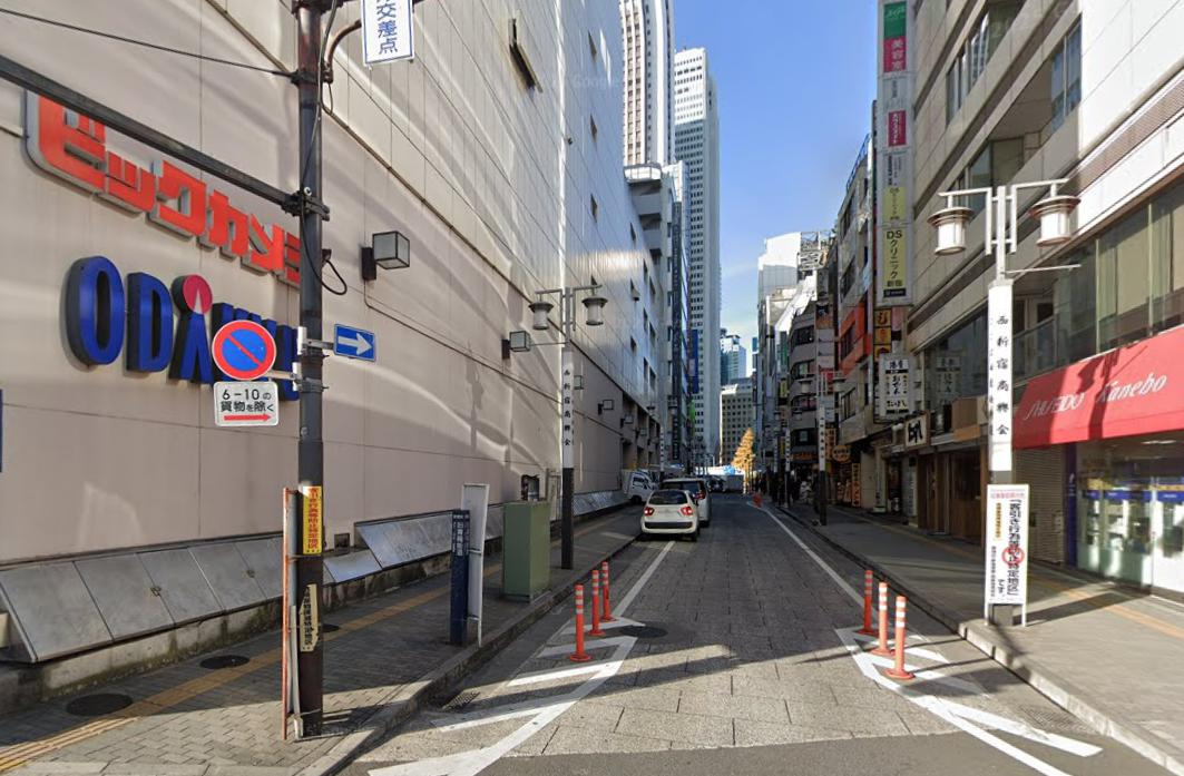 新宿区西新宿１丁目の店舗事務所の周辺