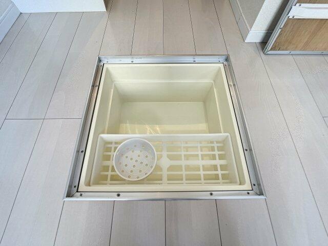 ポールフラッグ木場の収納|床下収納