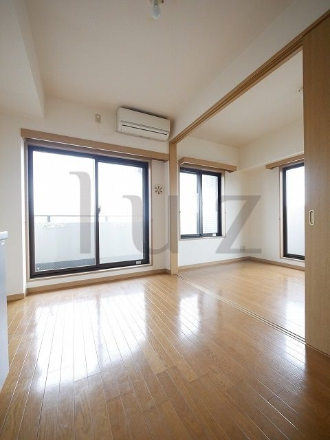 ヴィラコート横浜の居間・リビング