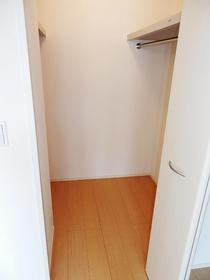 グランモア高野台の収納|★ウォークインクローゼットでラクラク収納