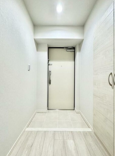 荒川区町屋８丁目の賃貸マンションの玄関