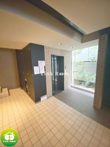 アルクス森下のロビー