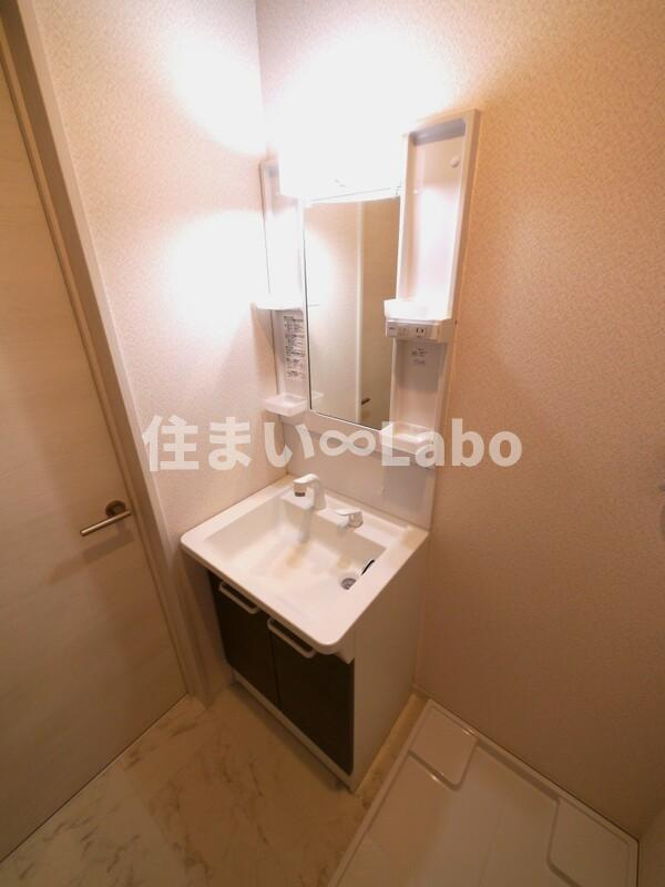 ＳＡＮＢＡＴＨ　ＭＯＲＯＯＫＡの独立洗面台
