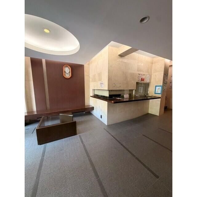 洋伸東大島マンションのエントランス