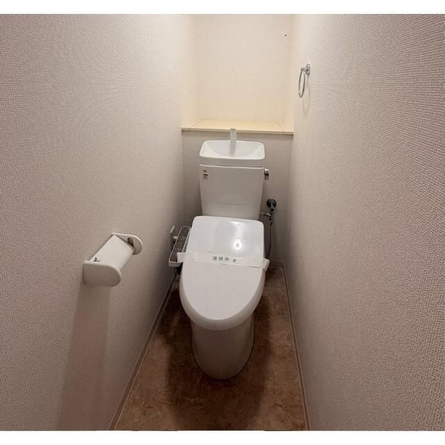 洋伸東大島マンションのトイレ