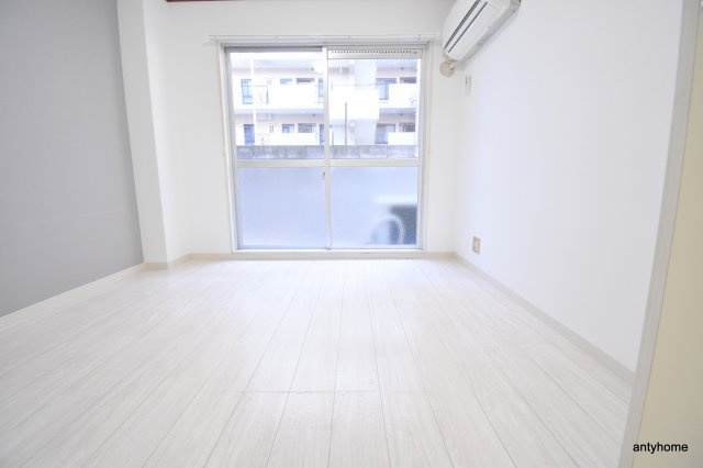 プレアール新北野　仲介手数料無料の洋室