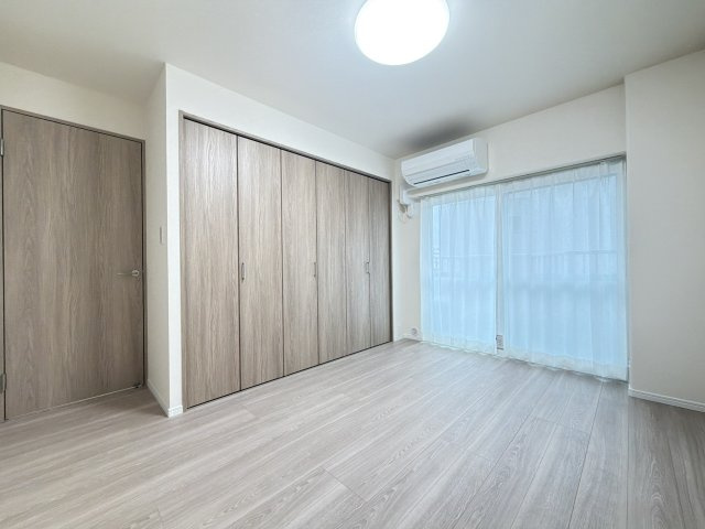 日商岩井リバーサイドマンションA棟の洋室|【リノベーション仕様】洋室３部屋、採光も明るいお部屋です♪