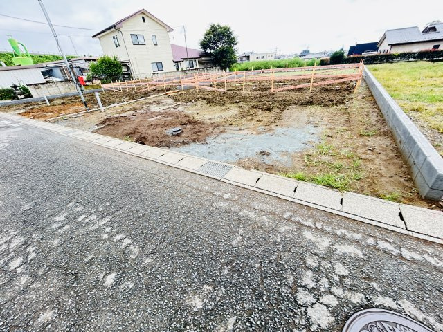 新築　前橋市今井町第１　クレイドルガーデン　１号棟の駐車場|現地写真　駐車スペースは並列3台分可能です！
