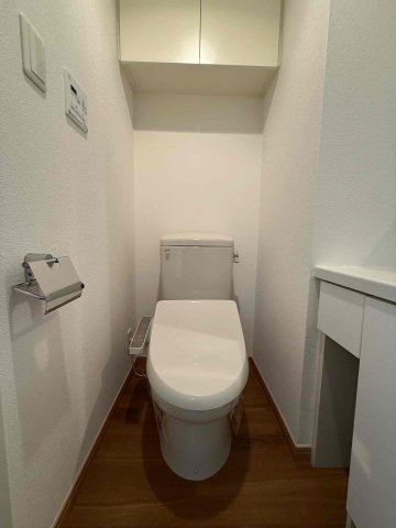 エムジー目黒駅前のトイレ|落ち着いたトイレです