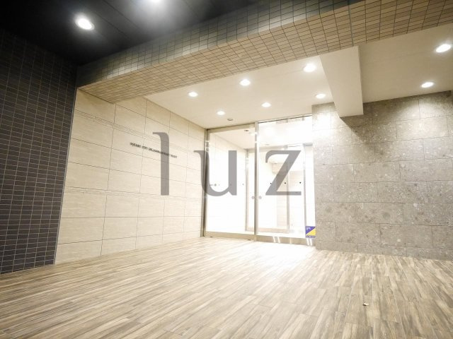 スクエアシティ東白楽マキシヴのエントランス
