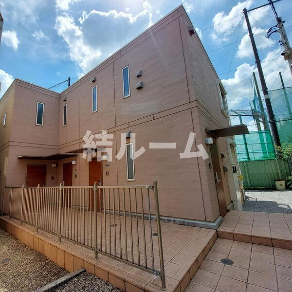 練馬区石神井町１丁目の賃貸マンションのエントランス