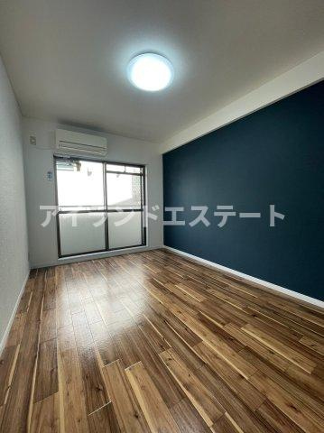 アベニュー駒留　駅近　礼金0　学生おすすめの居間・リビング