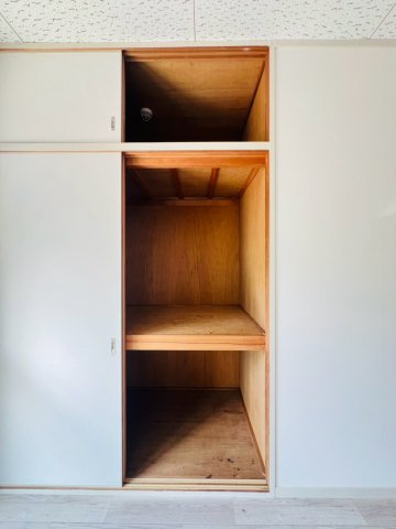 山本マンションの収納